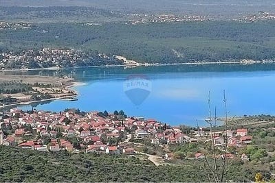 /international/hr/obrovac-zadar-county-310106879324/