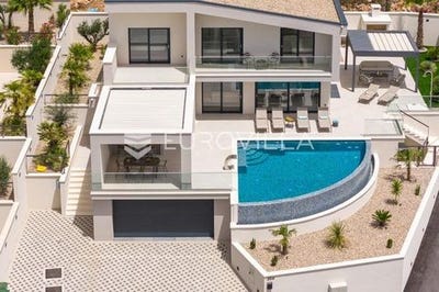 /international/hr/split-split-dalmatia-county-310105210663/