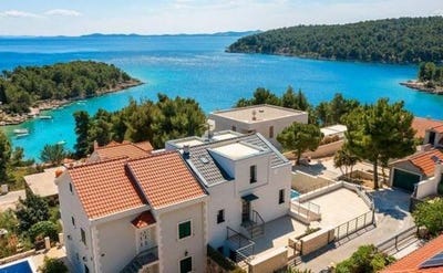 /international/hr/brac-split-dalmatia-county-120092701836/