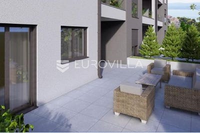 /international/hr/omis-split-dalmatia-county-310105896959/