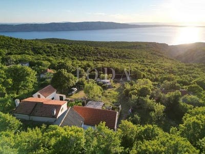 /international/hr/senj-lika-senj-county-310108955125/