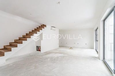 /international/hr/varazdin-varazdin-county-310104985891/