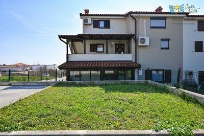 /international/hr/novigrad-istria-county-310106714934/