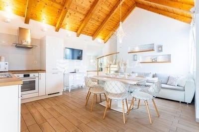 /international/hr/trogir-split-dalmatia-county-120094448122/