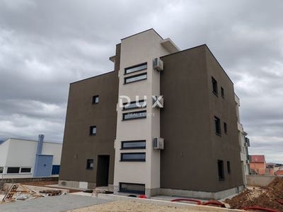 /international/hr/razanac-zadar-county-310101419771/