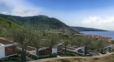 /international/hr/vis-split-dalmatia-county-310106632035/