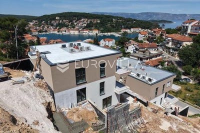 /international/hr/stari-grad-split-dalmatia-county-120086721833/