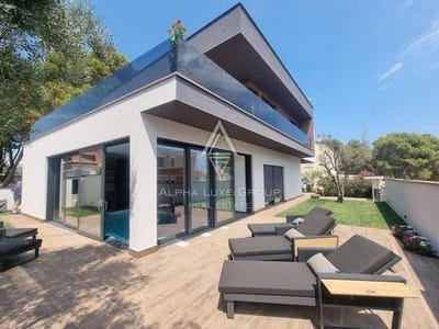 /international/hr/fazana-istria-county-310107497015/