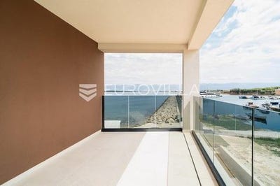 /international/hr/zadar-zadar-county-310107863936/