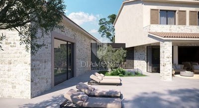 /international/hr/krsan-istria-county-310099228029/