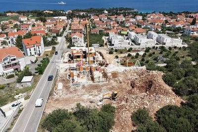 /international/hr/supetar-split-dalmatia-county-310104811536/