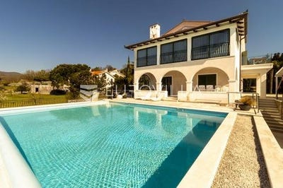/international/hr/rijeka-primorje-gorski-kotar-county-310098769821/