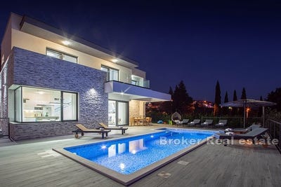 /international/hr/solin-split-dalmatia-county-310107218495/