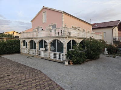 /international/hr/pirovac-sibenska-ulica-310100557024/