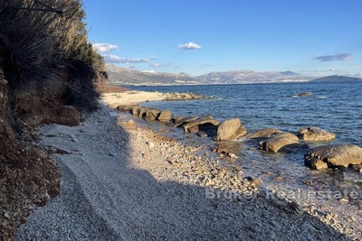 /international/hr/katel-tafili-split-dalmatia-county-310107219664/