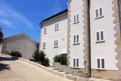 /international/hr/supetar-split-dalmatia-county-120098079220/