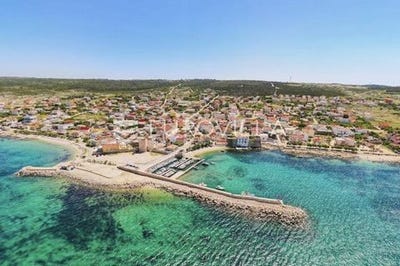 /international/hr/zadar-zadar-county-310108972672/