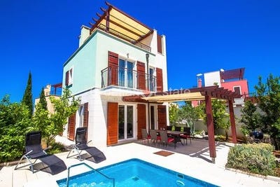 /international/hr/splitska-split-dalmatia-county-310102184012/