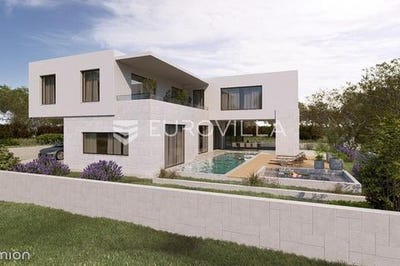 /international/hr/vodice-sibenska-ulica-310107375016/