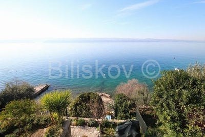 /international/hr/omis-split-dalmatia-county-120090895679/