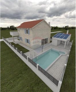 /international/hr/vrsi-split-dalmatia-county-120098368573/