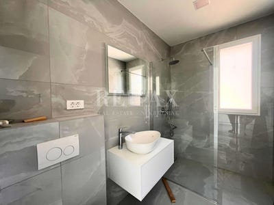 /international/hr/vinodolska-opcina-primorje-gorski-kotar-county-310099416011/