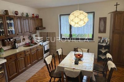 /international/hr/duga-resa-karlovac-county-310102184136/