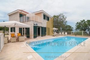 /international/hr/skrip-split-dalmatia-county-310098114325/