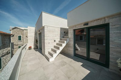 /international/hr/tribunj-sibenska-ulica-310099344400/?lang=zh-cn