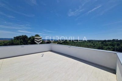 /international/hr/zadar-zadar-county-310108375373/