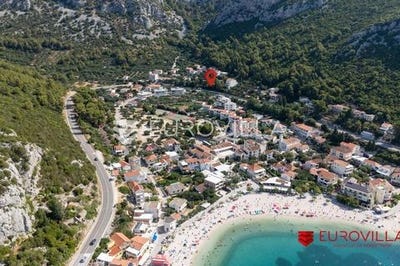 /international/hr/makarska-split-dalmatia-county-310101390896/