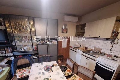 /international/hr/karlovac-karlovac-county-310105373281/