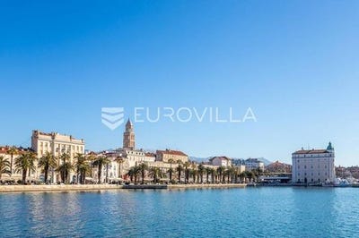 /international/hr/split-split-dalmatia-county-310105301491/