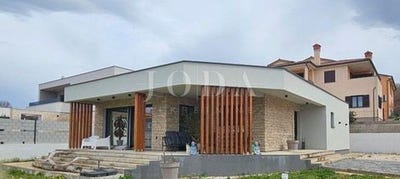 /international/hr/kanfanar-istria-county-310108779361/