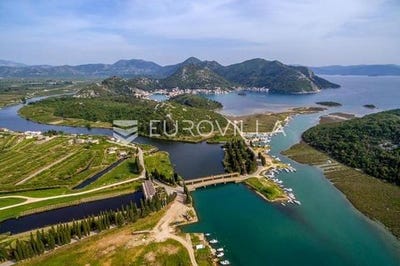 /international/hr/makarska-split-dalmatia-county-310108087124/