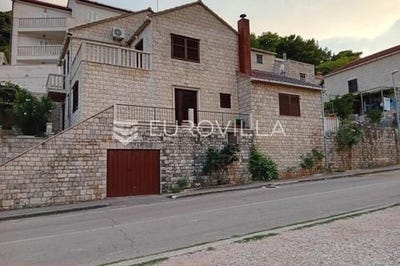 /international/hr/pucisca-split-dalmatia-county-310106268051/