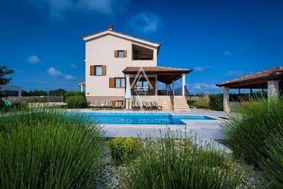 /international/hr/svetvincenat-istria-county-310100364028/