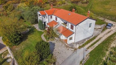 /international/hr/vizinada-istria-county-310108675544/