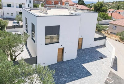 /international/hr/murter-murter-sibenska-ulica-310101018636/?lang=en