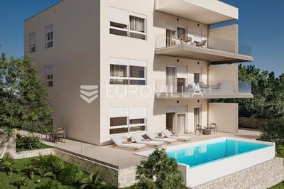 /international/hr/marina-split-dalmatia-county-310108762775/