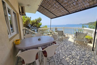 /international/hr/stobre-split-dalmatia-county-310107624565/