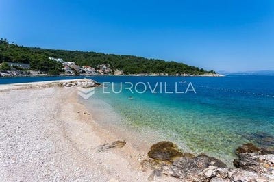 /international/hr/brac-split-dalmatia-county-120091386562/