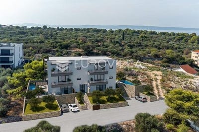 /international/hr/trogir-split-dalmatia-county-310102715461/