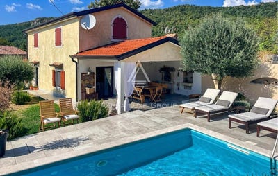 /international/hr/istarska-zupanija-istria-county-310103745340/