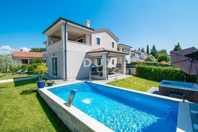 /international/hr/porec-istria-county-310108674935/