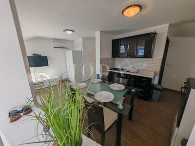 /international/hr/novi-vinodolski-primorje-gorski-kotar-county-310100795736/