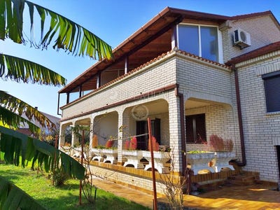/international/hr/dobrinj-primorje-gorski-kotar-county-310099422804/