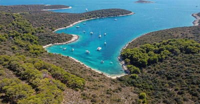 /international/hr/hvar-split-dalmatia-county-310105908208/