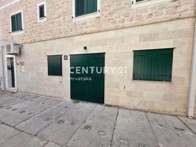 /international/hr/splitsko-dalmatinska-zupanija-split-dalmatia-county-310106855327/