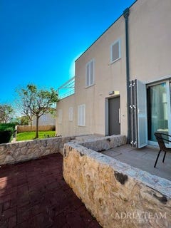 /international/hr/petrcane-zadar-county-310100664586/